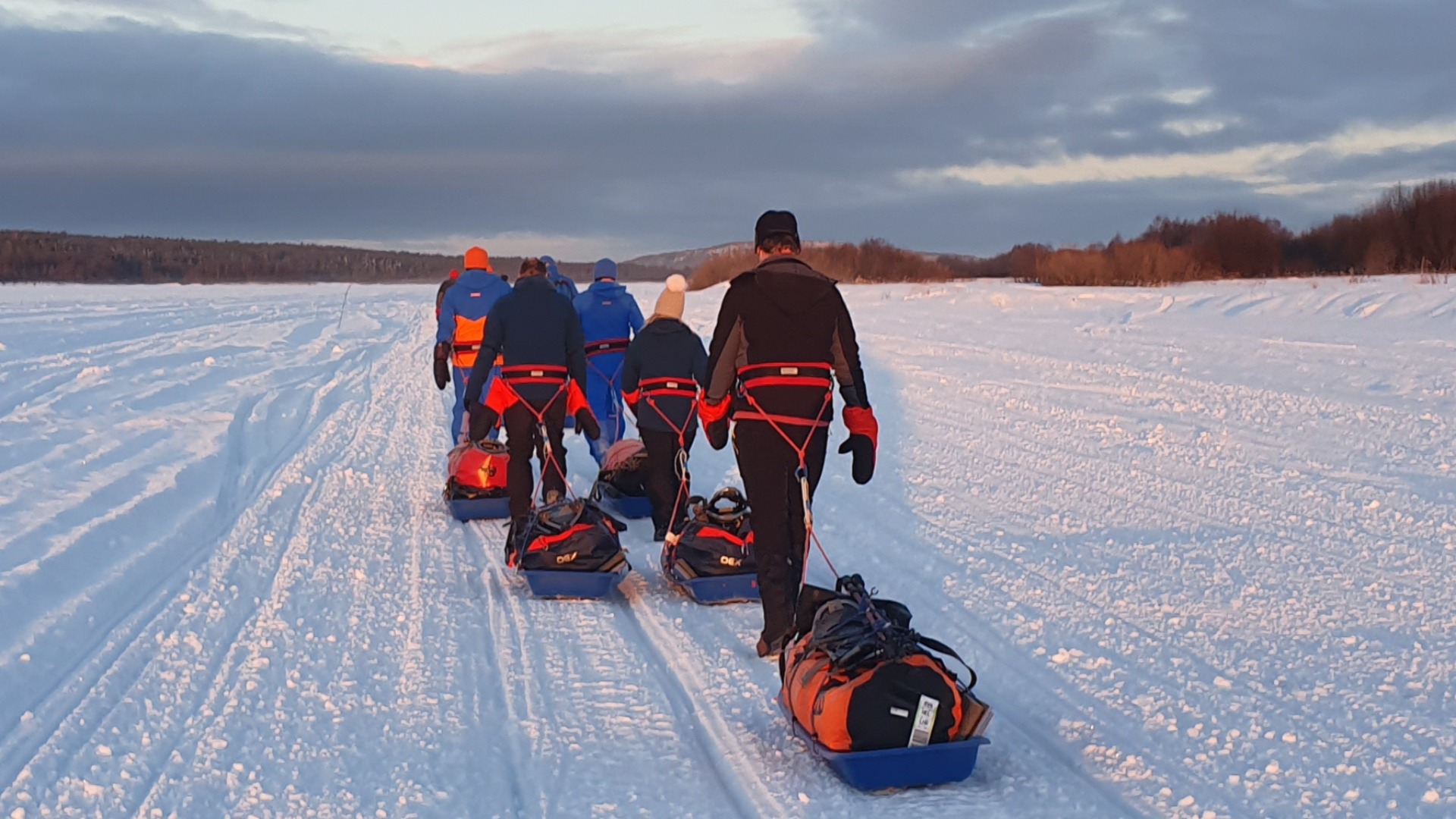 Robert Sutherland returns to Arctic for charity trek