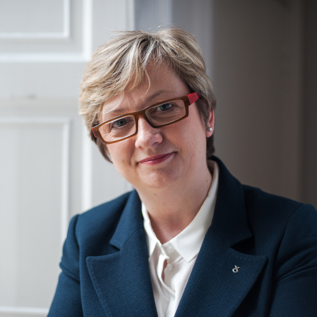 Joanna Cherry KC returns to the bar